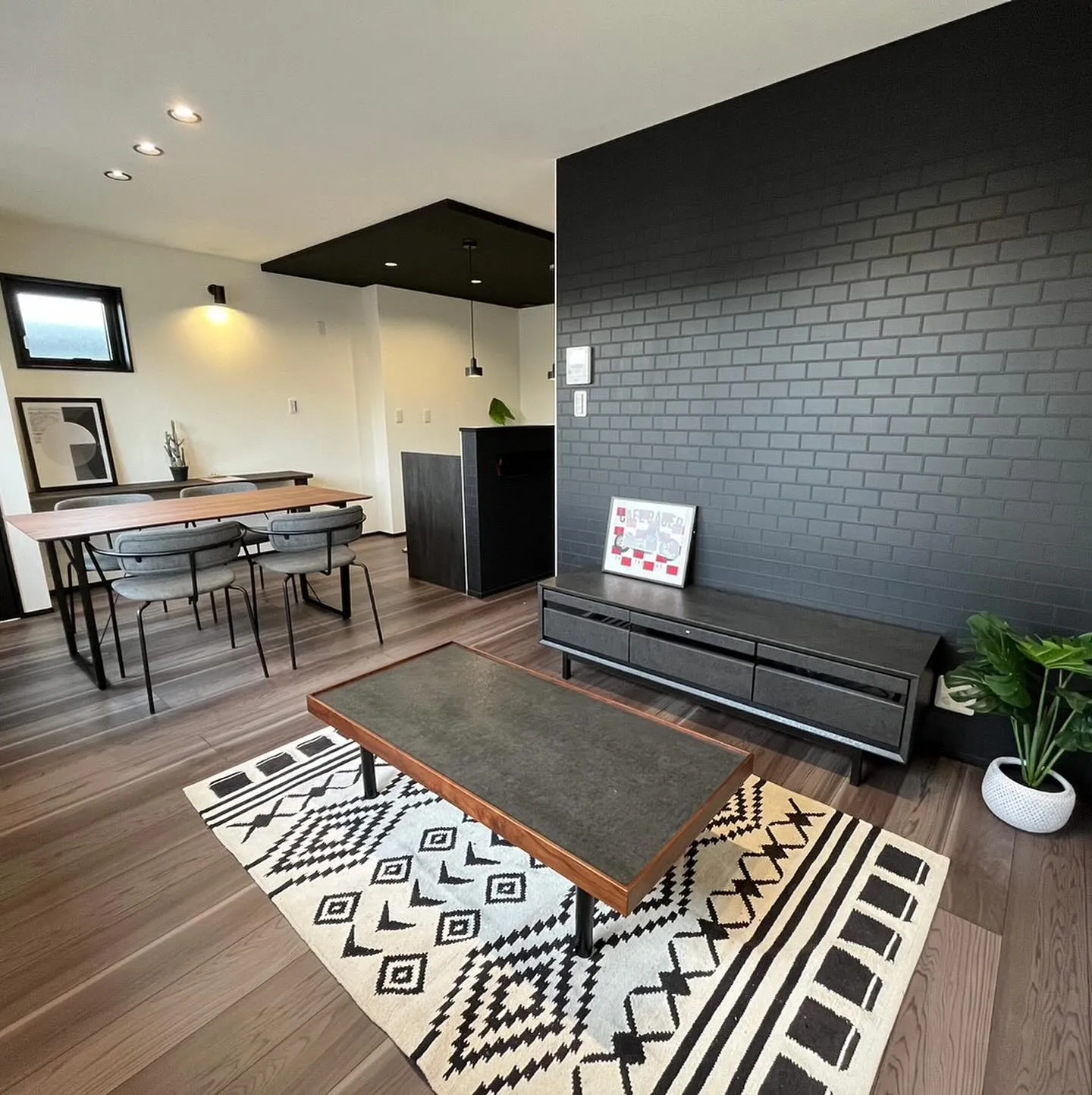 夏も冬も快適な一種換気付き!家具付き+エアコン1台プレゼント...