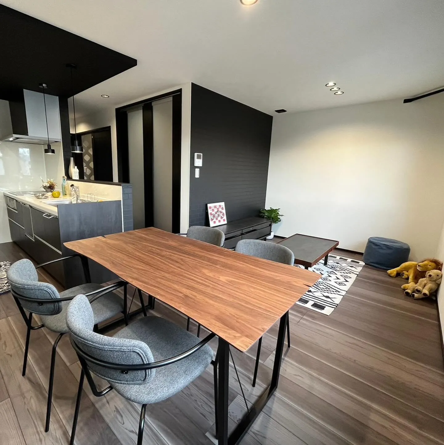 夏も冬も快適な一種換気付き!家具付き+エアコン1台プレゼント...